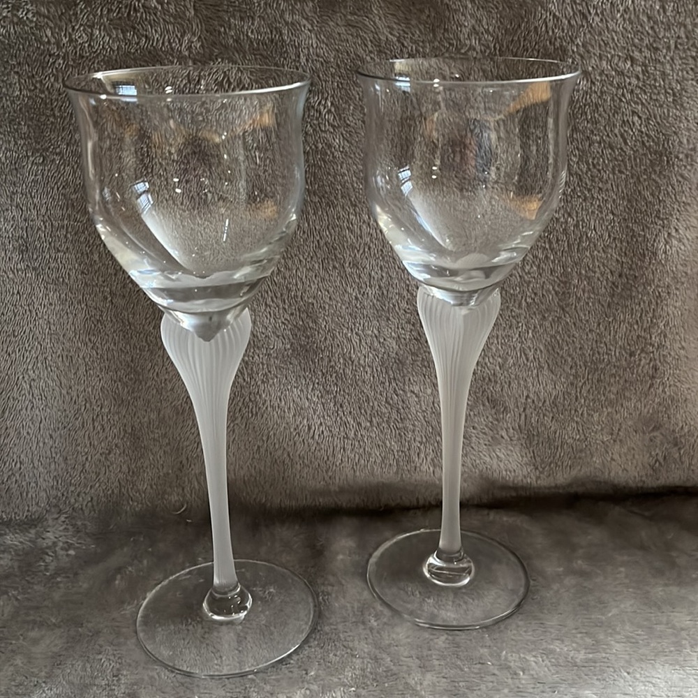 🍷🍷Mikasa “Sea Mist” Wine Glasses